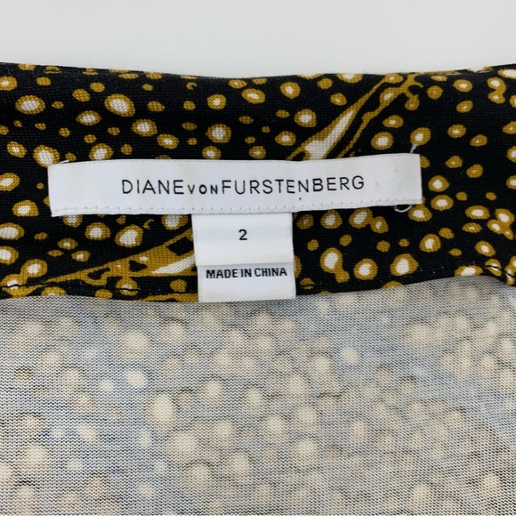 Diane Von Furstenberg Wrap Dress Silk Sz 2 Galaxy Celestial Black Blue Belted - Picture 7 of 11